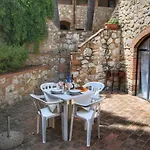 Apartament In A With Swimming Pool