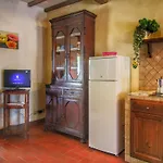 In A With Swimming Pool Appartement *