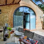 Appartement In A With Swimming Pool Mensanello