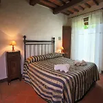 Appartement In A With Swimming Pool