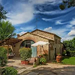 Appartement In A With Swimming Pool *