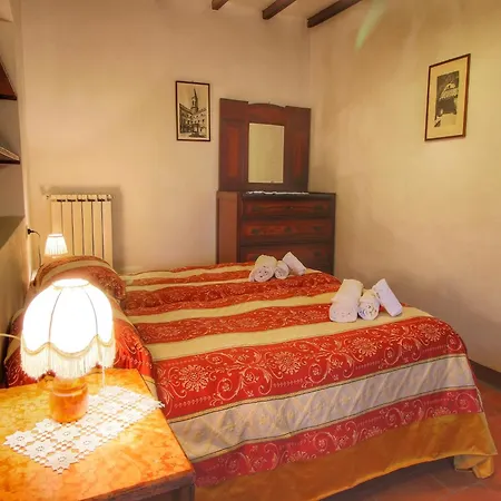 Apartment Apartment In A Farmhouse With Swimming Pool