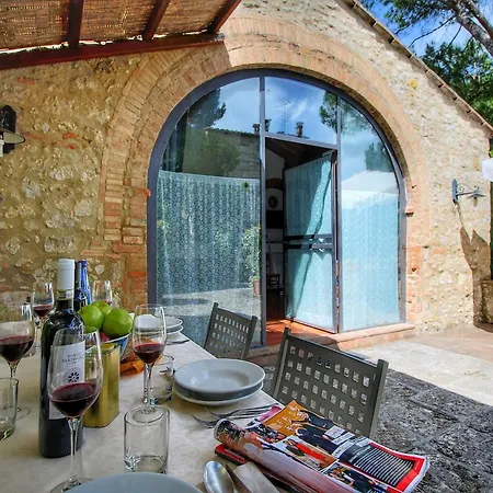 Apartment In A Farmhouse With Swimming Pool *