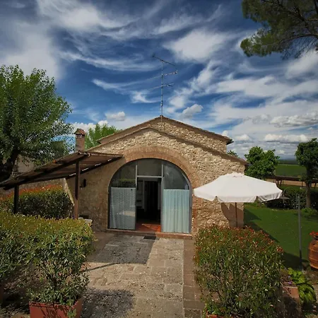 Apartment In A Farmhouse With Swimming Pool *